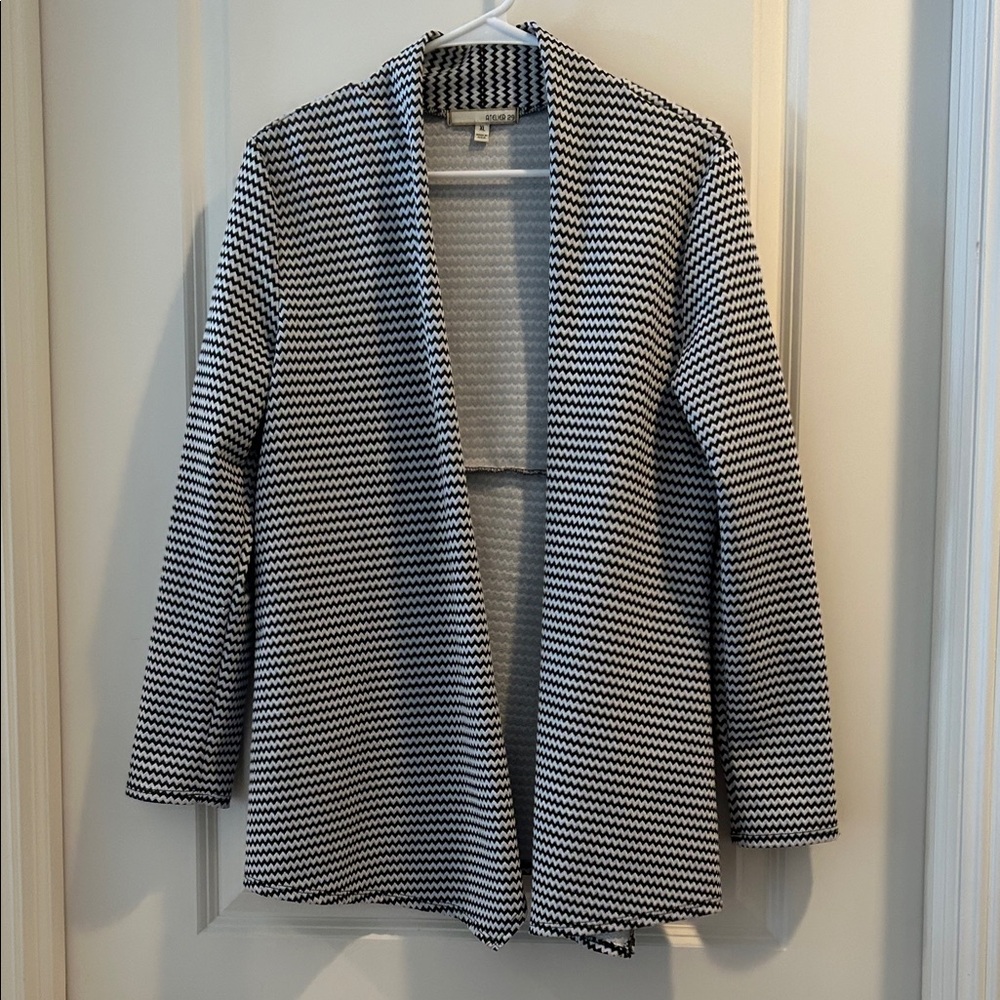 Atelier 29 zigzag Black White Women's open Cardigan Jacket lightweight size XL